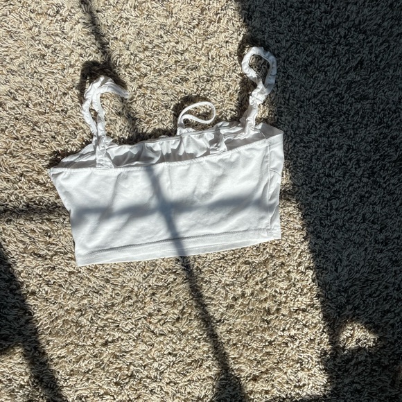 white crop top - Picture 2 of 2